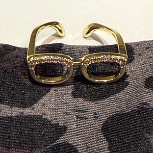 Beautiful Adjustable Gold and Silver Women's Glasses Ring